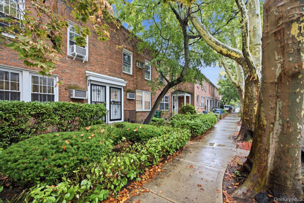 Photo of 39-27 49th Street, Sunnyside, NY 11104 (MLS # 1046584)