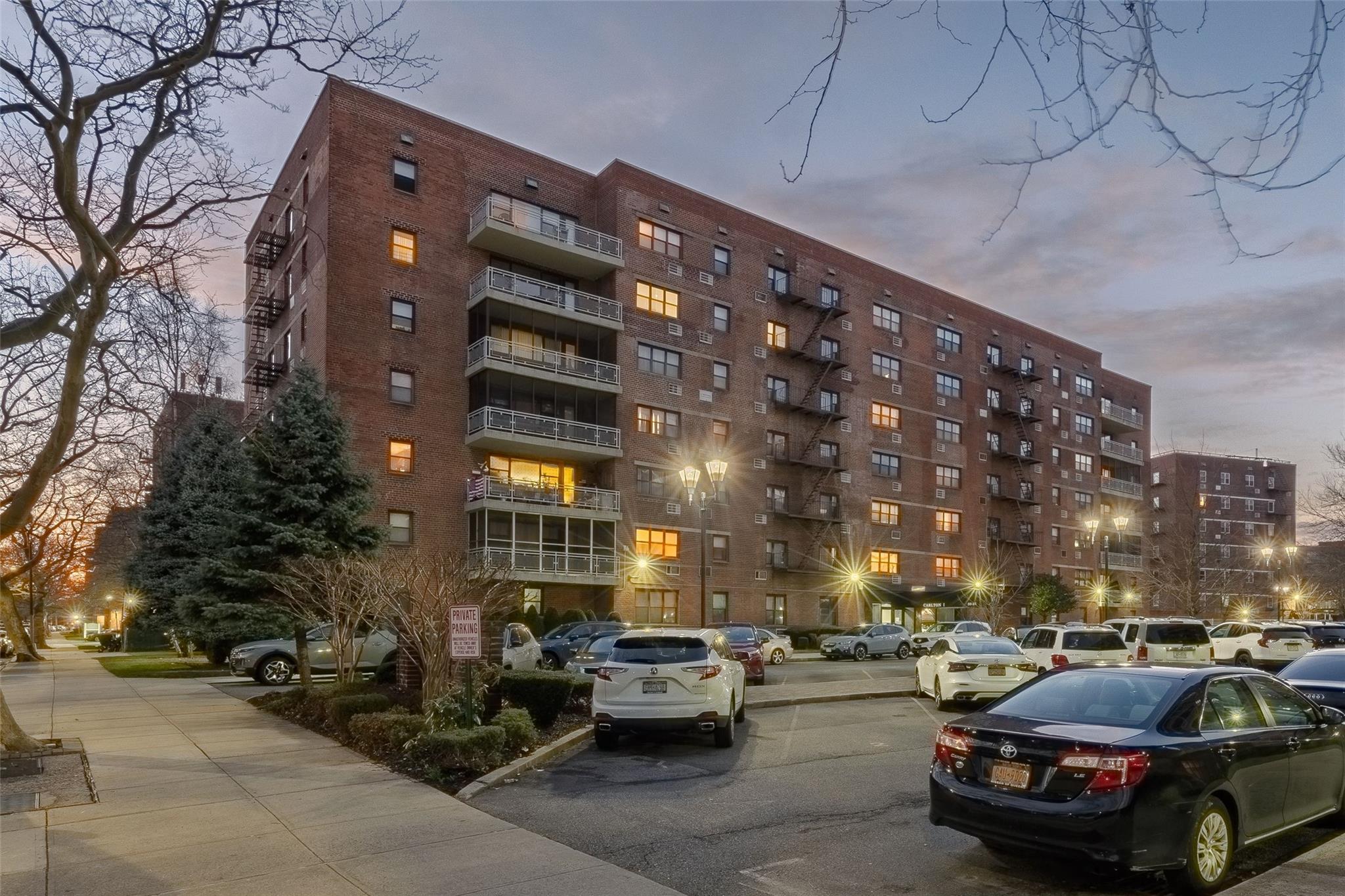 88-25 155 Avenue #6L, Howard Beach, New York image 4