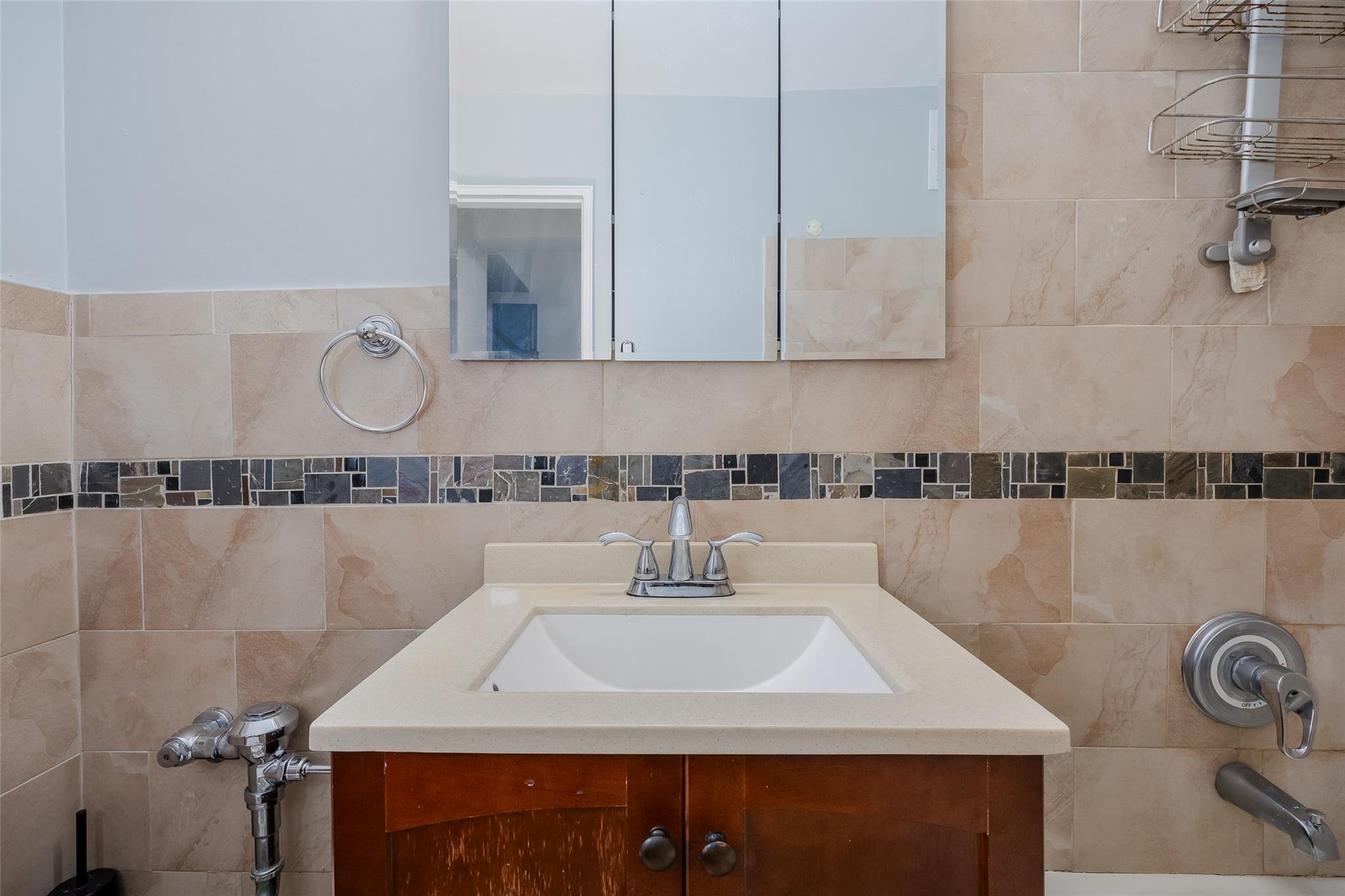 88-25 155 Avenue #6L, Howard Beach, New York image 16