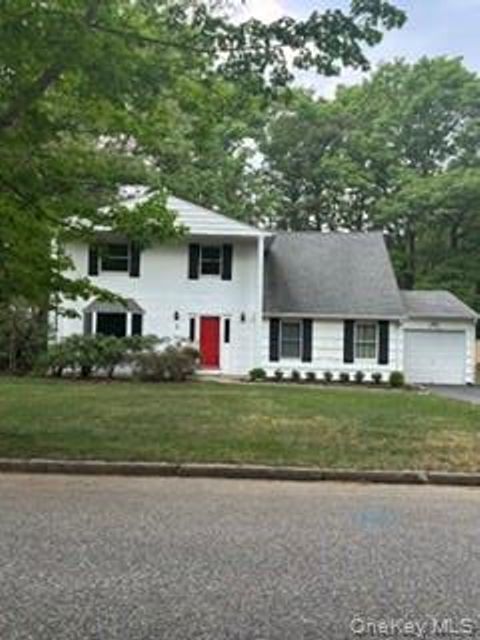 2 Shenandoah Boulevard Coram NY 11727
