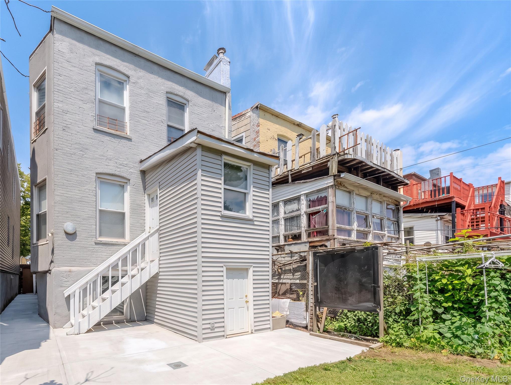 2512 Maclay Avenue - Photo 2