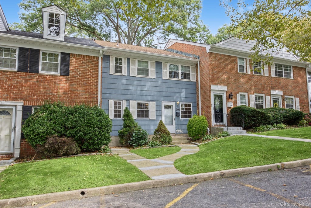 Photo of 1206 Towne House Village, Islandia, NY 11749 (MLS # 1064981)