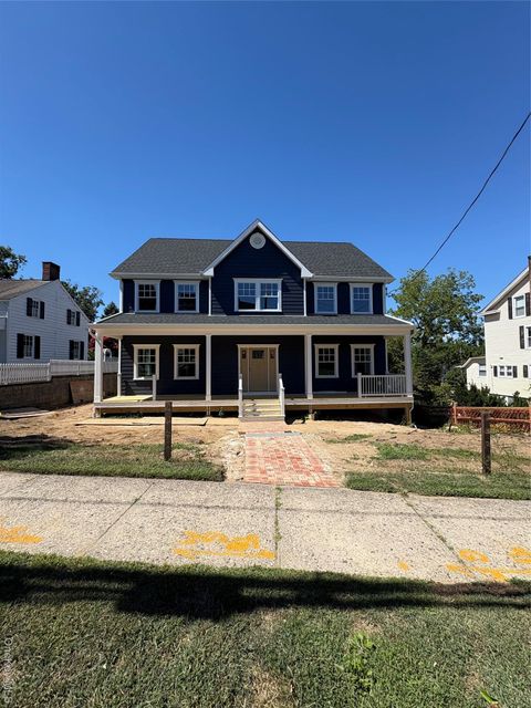 Photo of 259 Park Avenue, Huntington, NY 11743 (MLS # 916075) Photo of 259 Park Avenue, Huntington, NY 11743 (MLS # 916075)