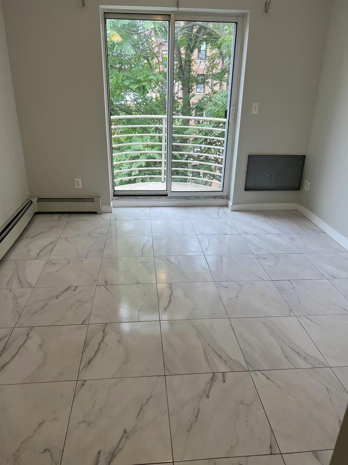 132-73 Maple Avenue 4D