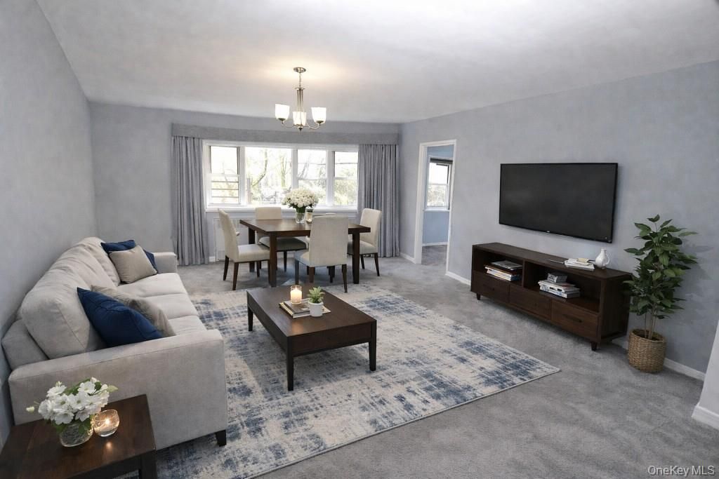 Photo of 111 E Hartsdale Avenue #7E, Hartsdale, NY 10530 (MLS # 990275)