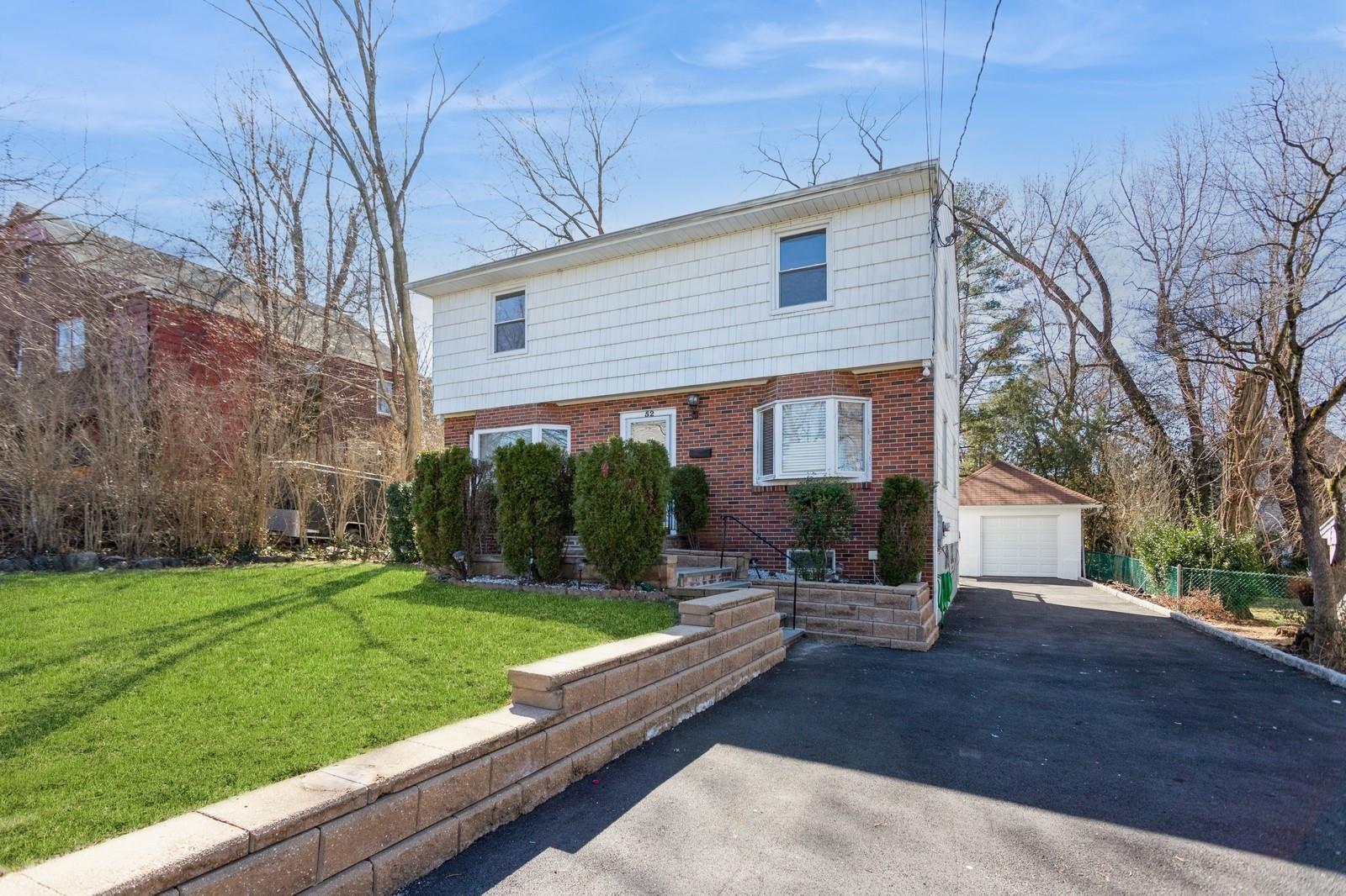 52 Delaware Road, Yonkers, New York image 2