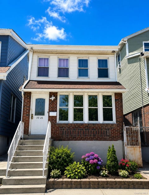 Multifamily For Sale - 30-26 92nd Street<br/> Queens County, Jackson Heights, NY 11369
