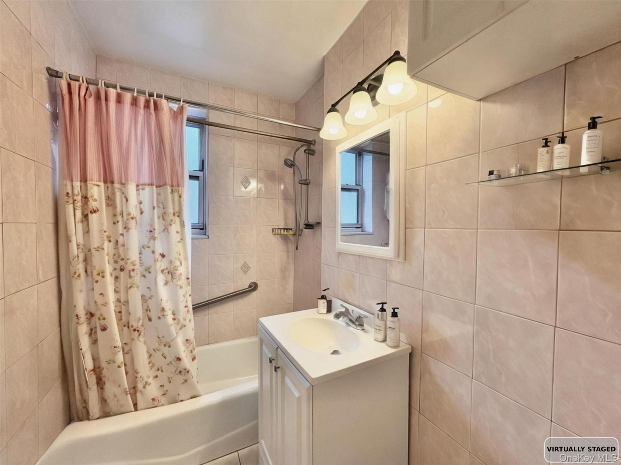 26-21 Union Street 2D