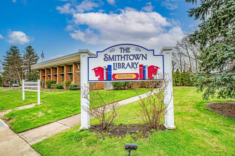 49 Carlson Avenue, Kings Park, Florida image 13