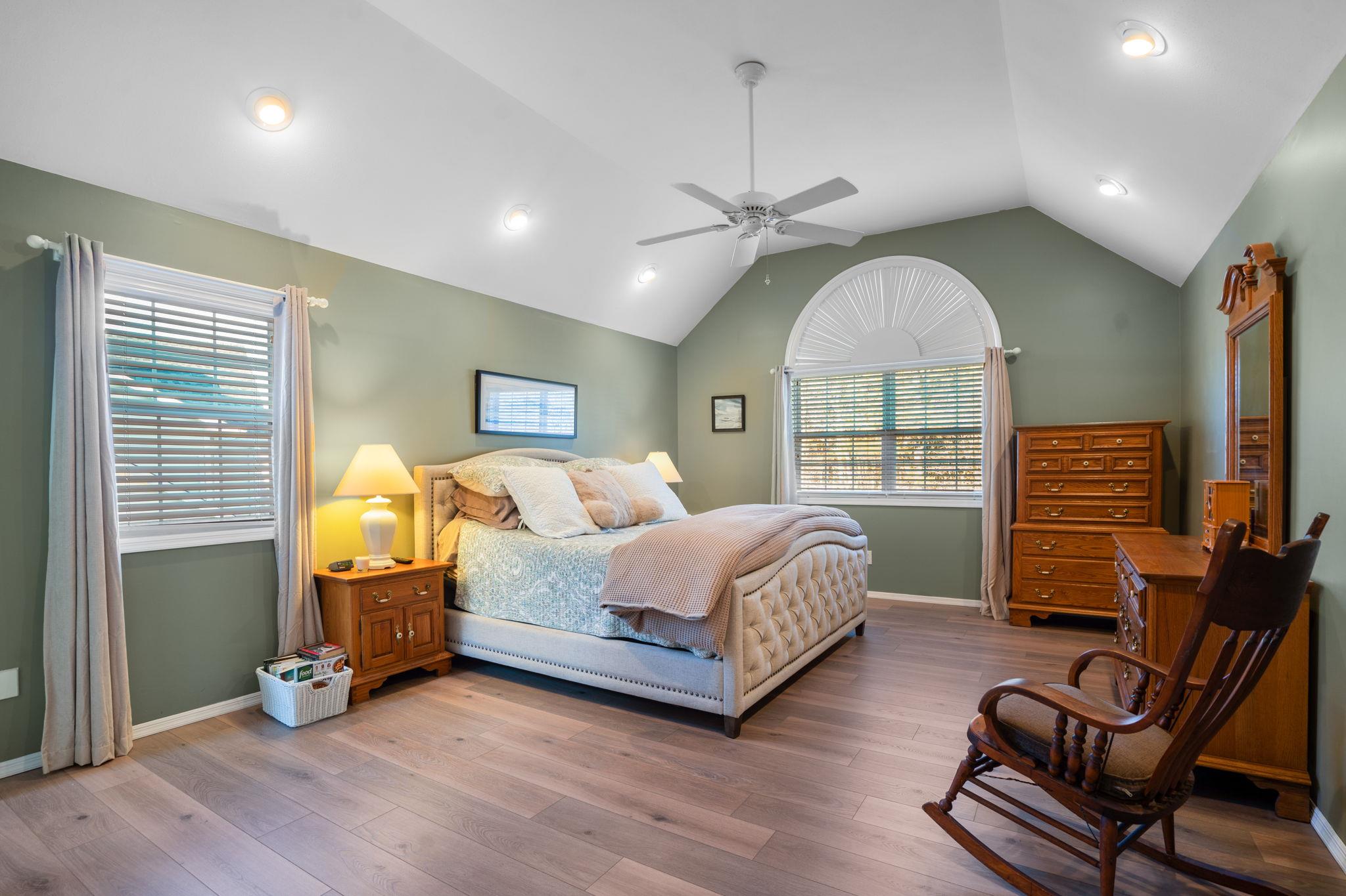 50 Oceanview Boulevard, Manorville, New York image 13