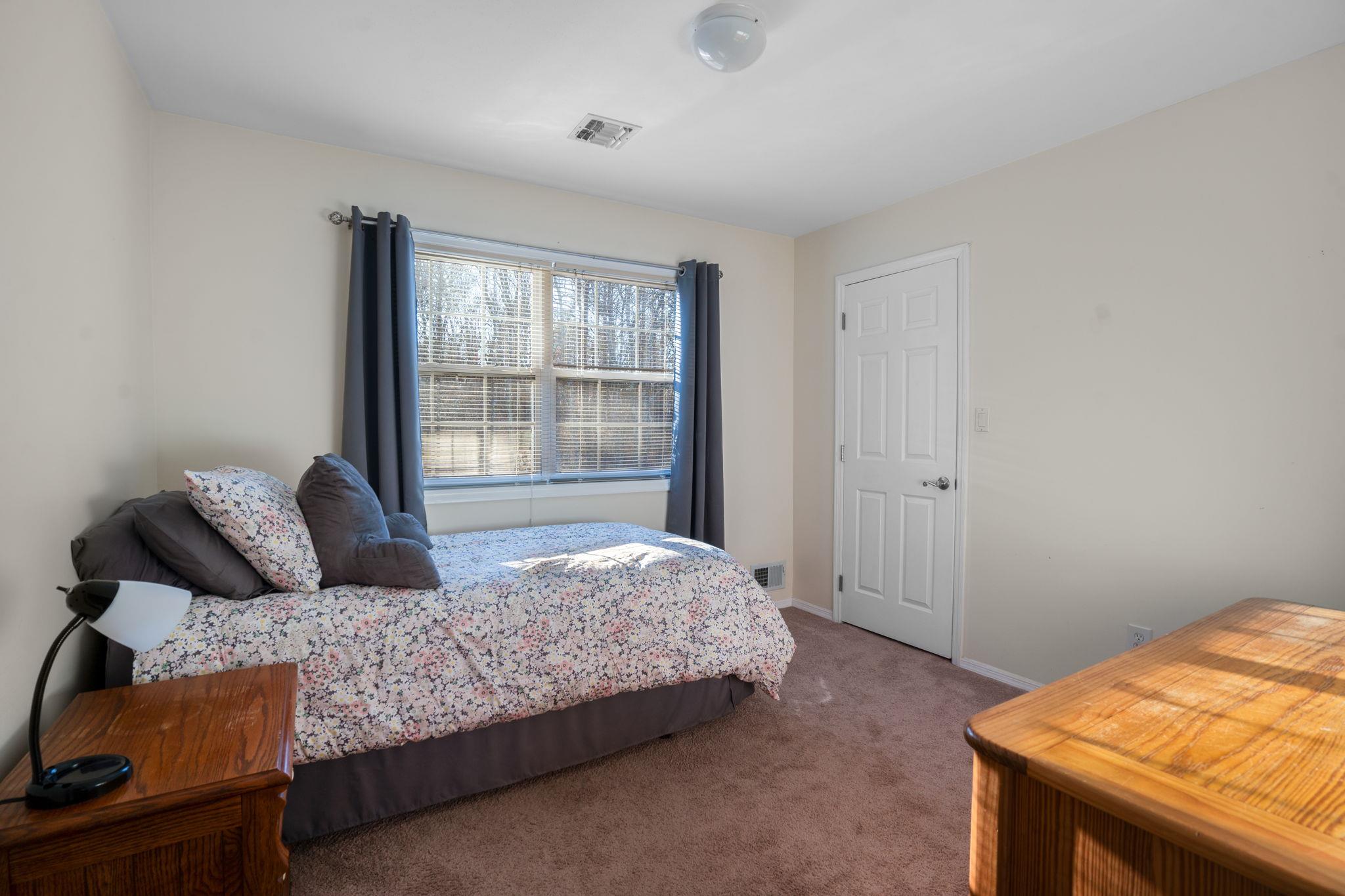 50 Oceanview Boulevard, Manorville, New York image 17
