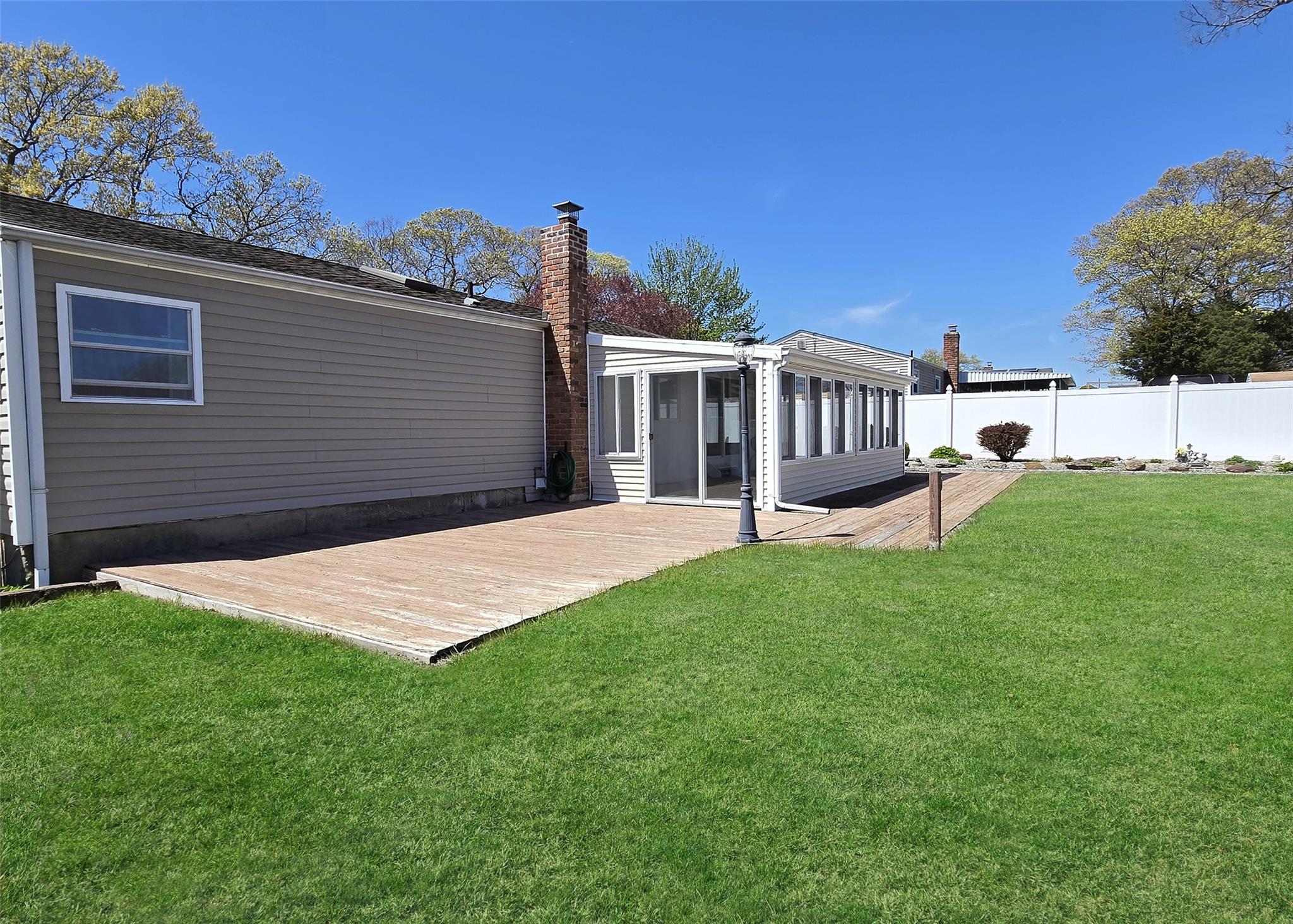 53 Blue Point Road, Selden, New York image 19