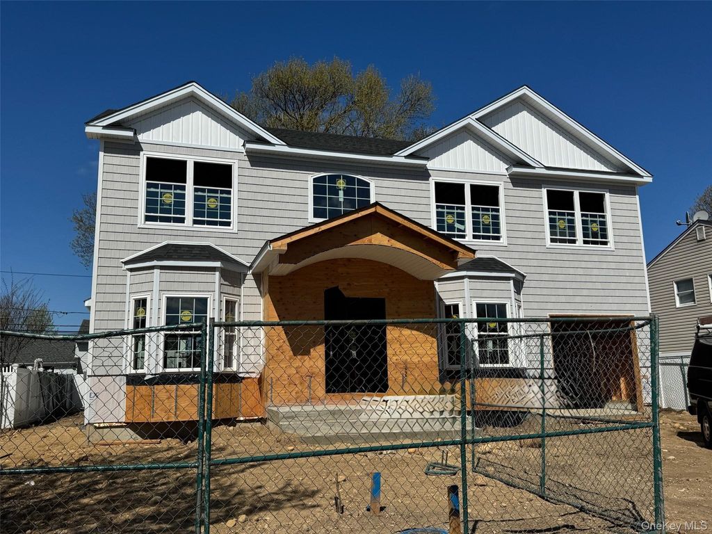 Photo of 24 Patricia Lane, Syosset, NY 11791 (MLS # 935388)