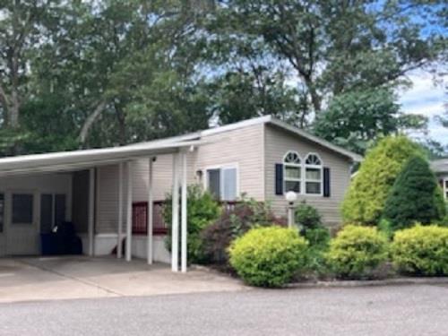 1661 Old Country Road 120