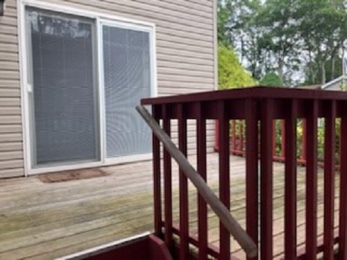 1661 Old Country Road 120