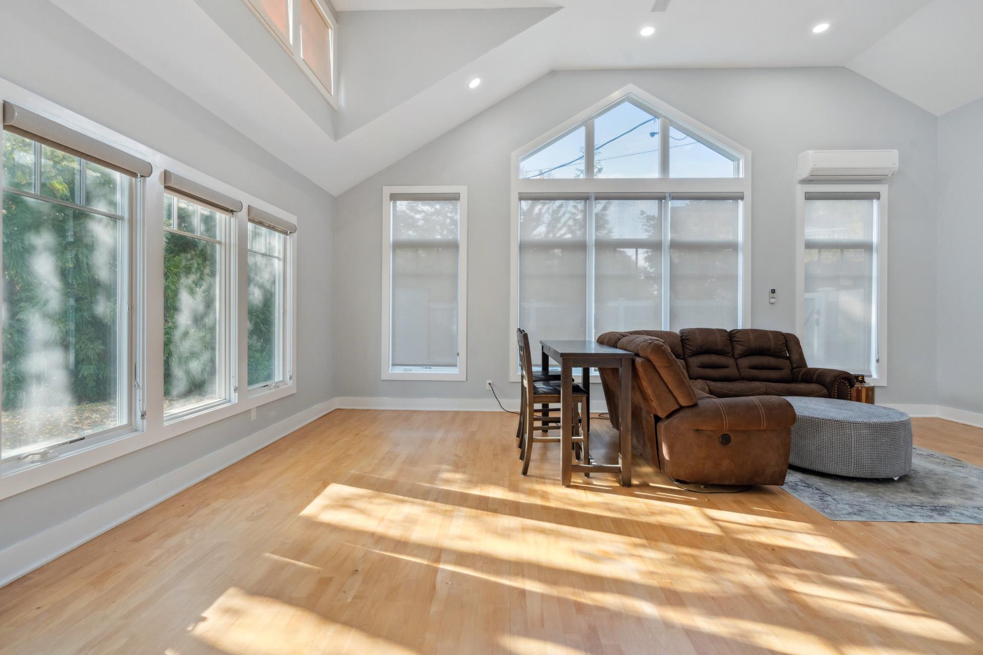 261 Wilmot Drive, Hewlett, New York image 22
