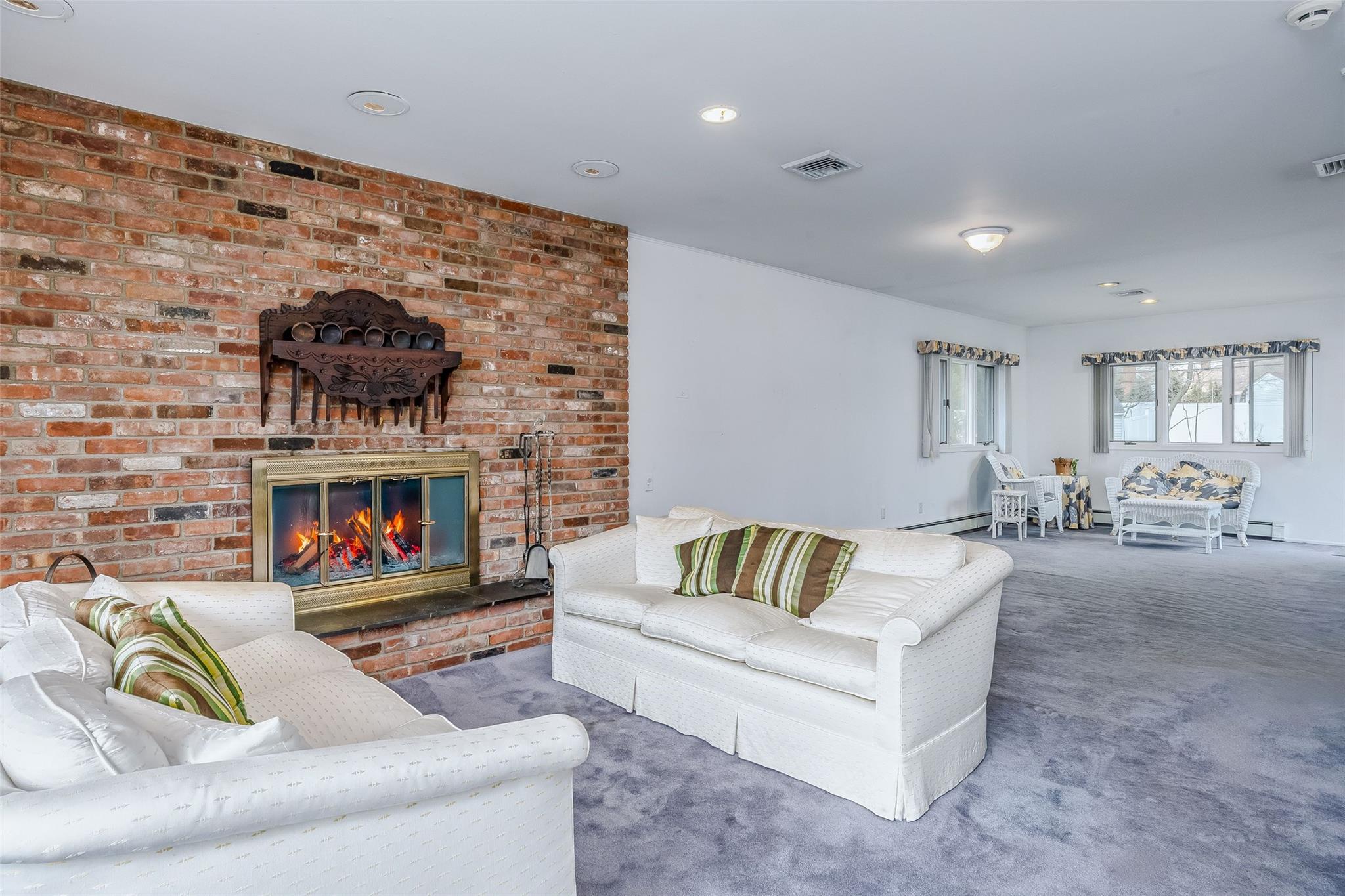 719 Richmond Road, East Meadow, New York image 11