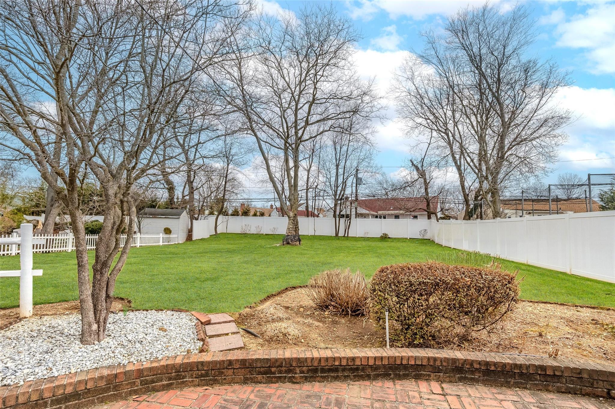 719 Richmond Road, East Meadow, New York image 6