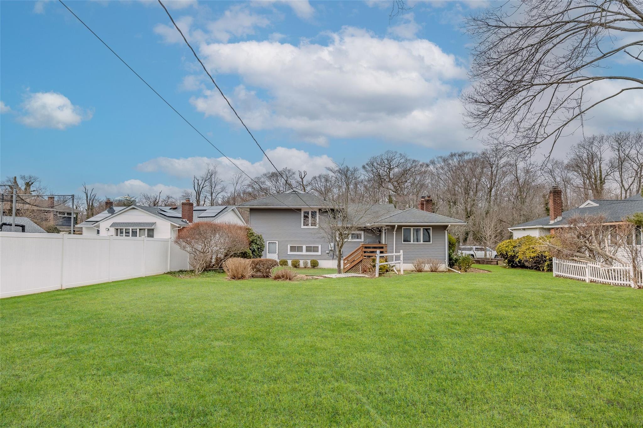 719 Richmond Road, East Meadow, New York image 4