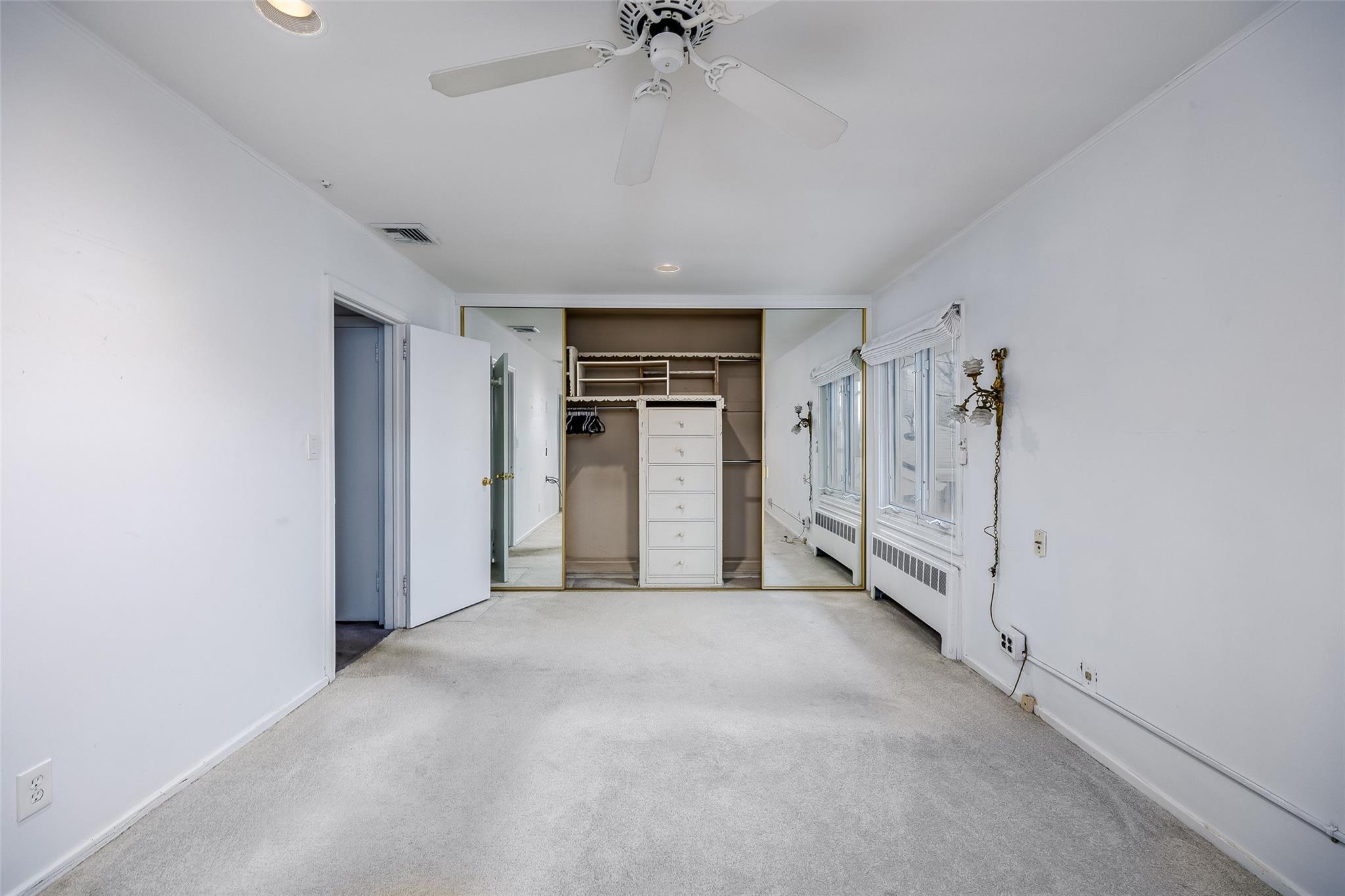719 Richmond Road, East Meadow, New York image 25
