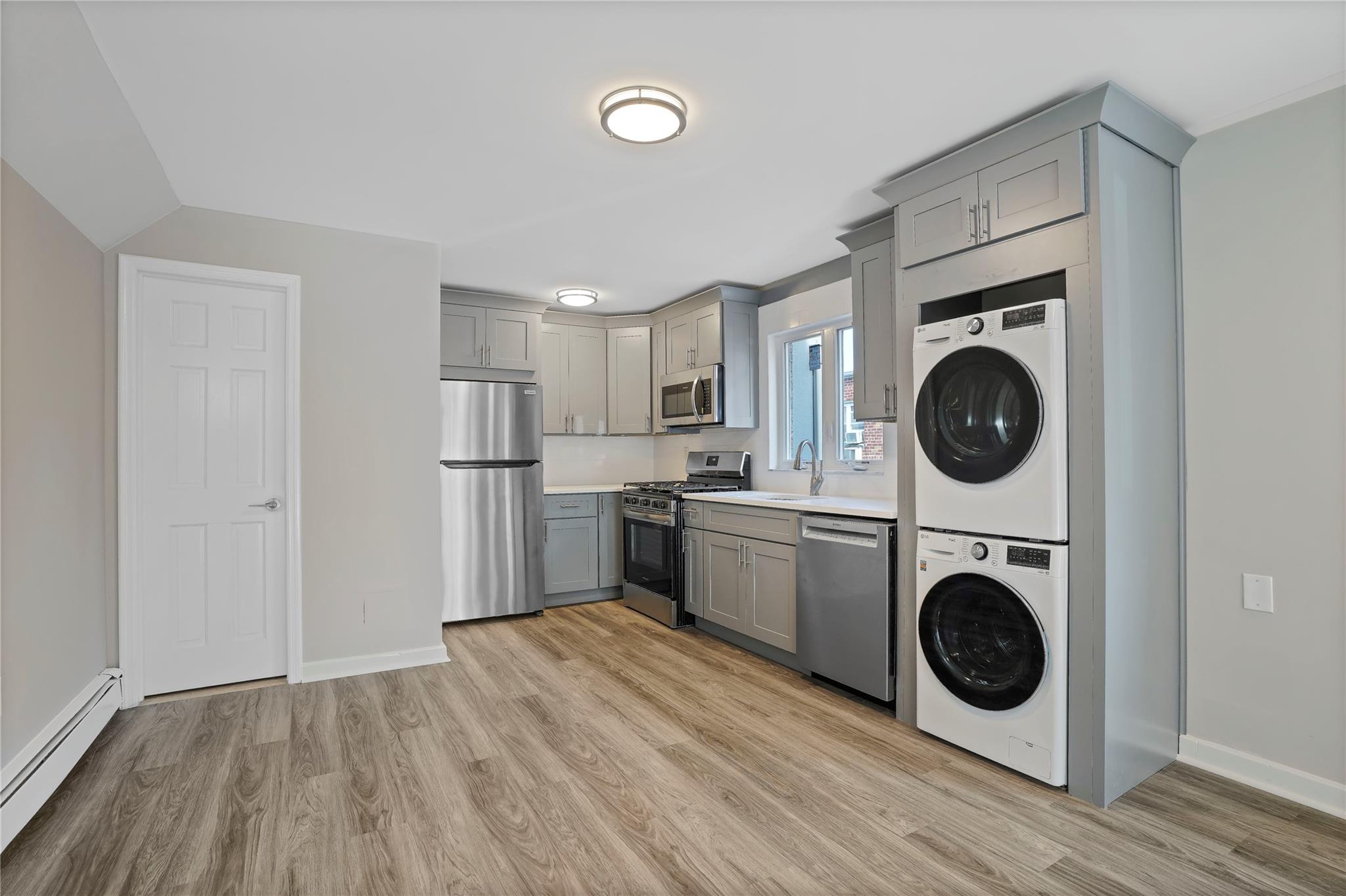 69-23 62 Drive