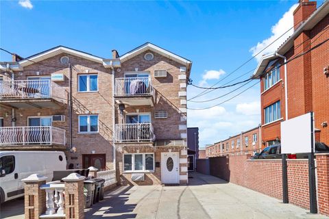 69-23 62 Drive Middle Village NY 11379