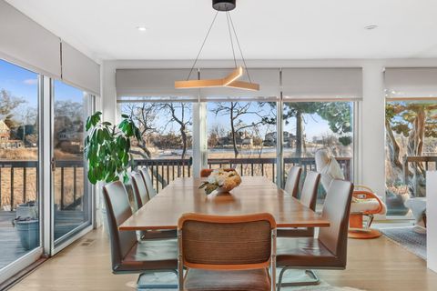 695 Barrymore Lane Mamaroneck NY 10543