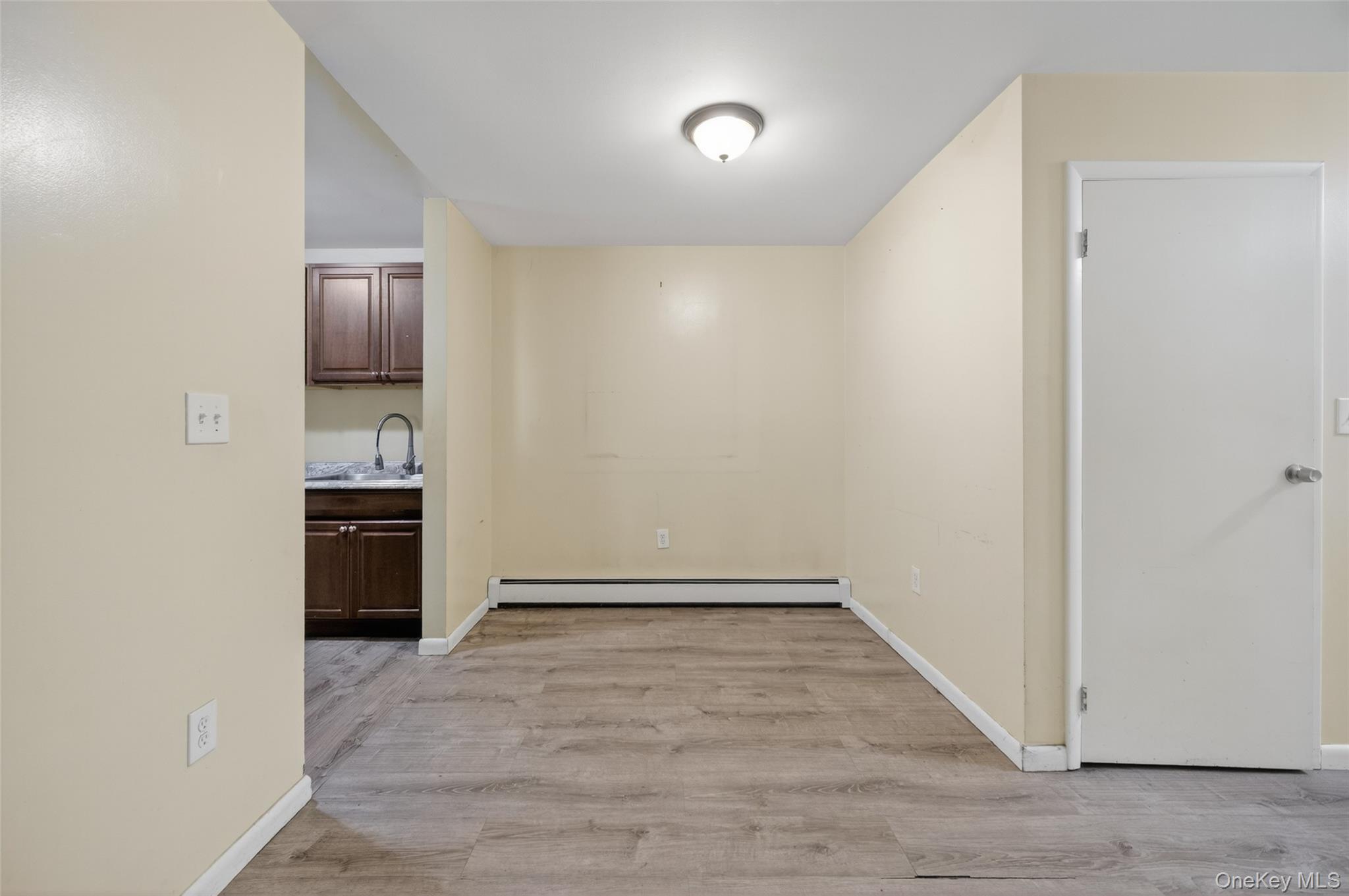 Middletown, New York 10940, United States, 2 Bedrooms Bedrooms, ,2 BathroomsBathrooms,Residential,Active,218283