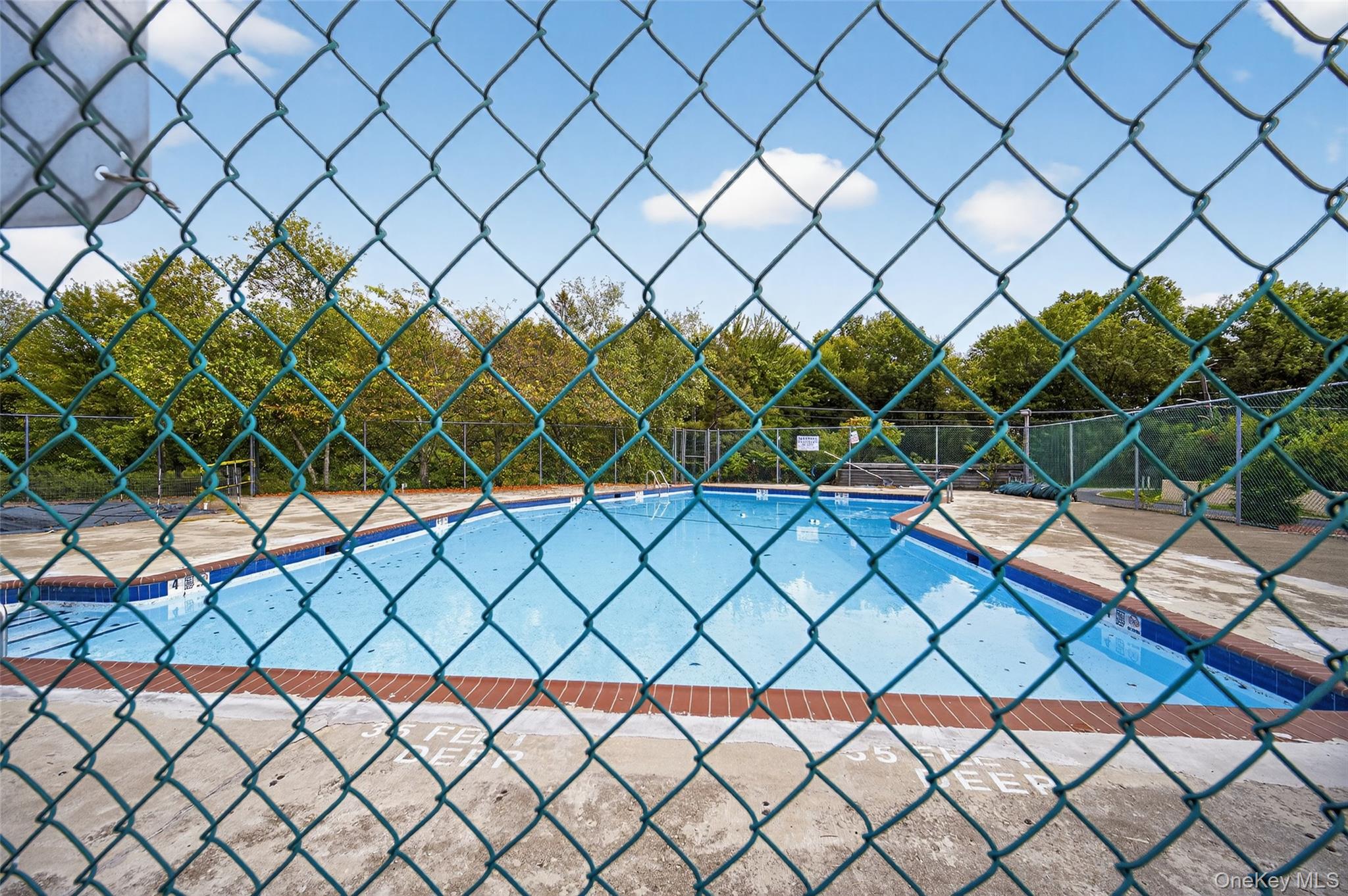 Middletown, New York 10940, United States, 2 Bedrooms Bedrooms, ,2 BathroomsBathrooms,Residential,Active,218283