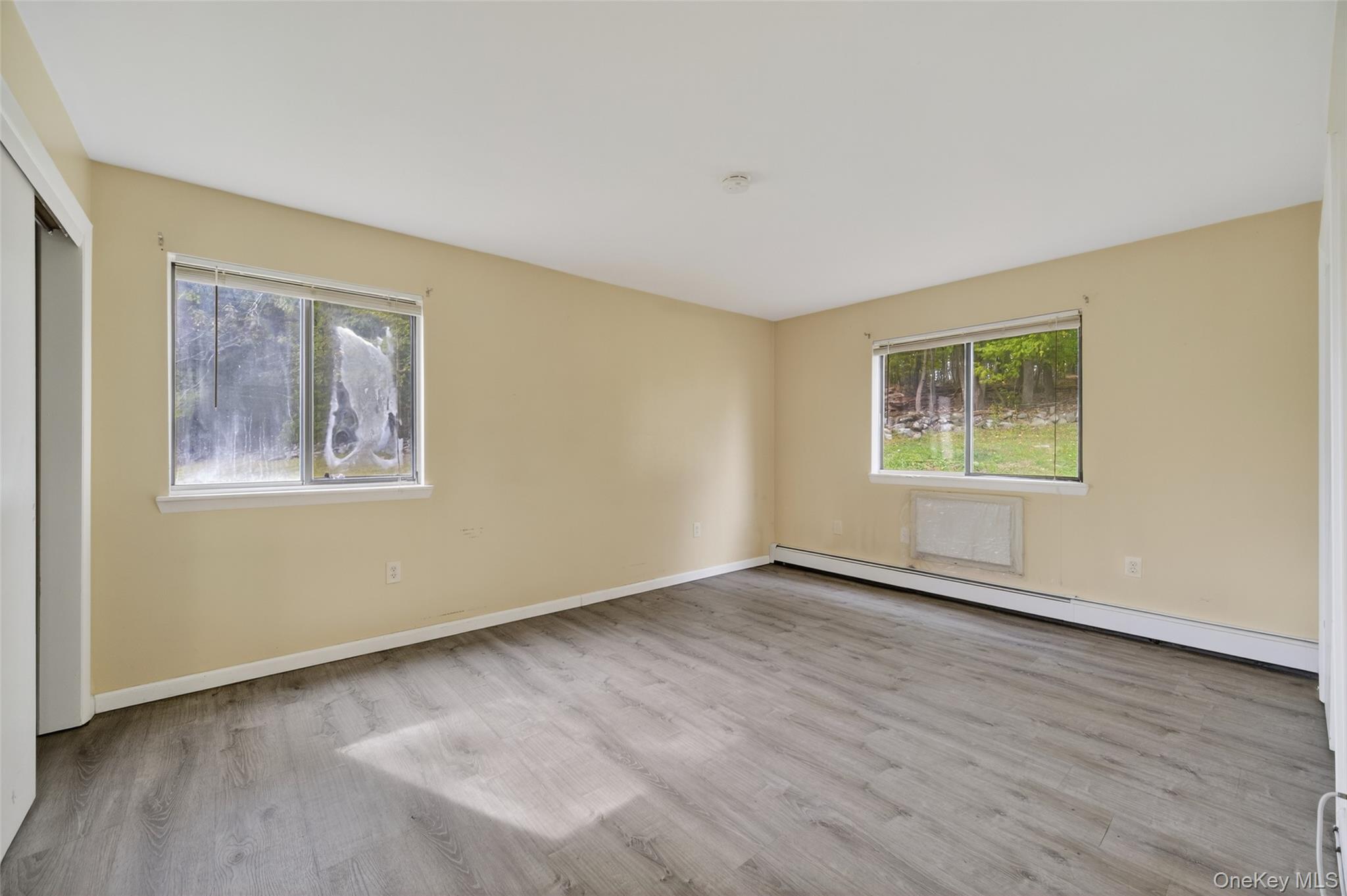 Middletown, New York 10940, United States, 2 Bedrooms Bedrooms, ,2 BathroomsBathrooms,Residential,Active,218283