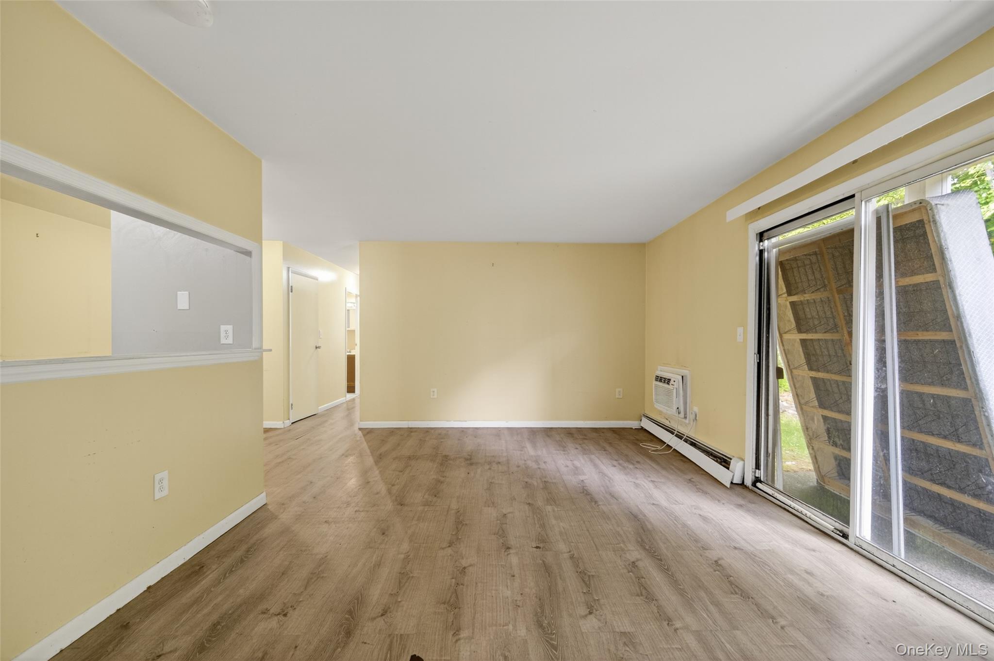 Middletown, New York 10940, United States, 2 Bedrooms Bedrooms, ,2 BathroomsBathrooms,Residential,Active,218283