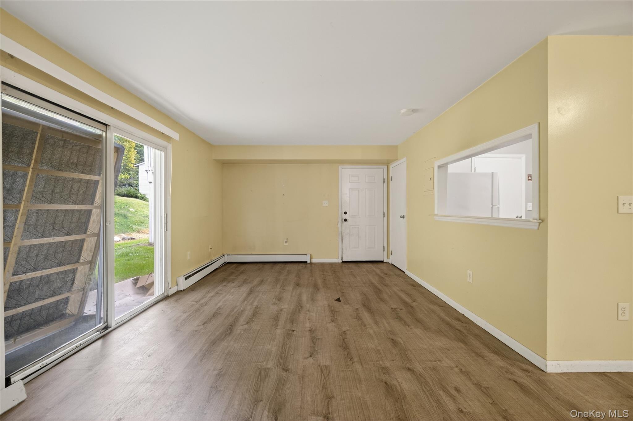 Middletown, New York 10940, United States, 2 Bedrooms Bedrooms, ,2 BathroomsBathrooms,Residential,Active,218283