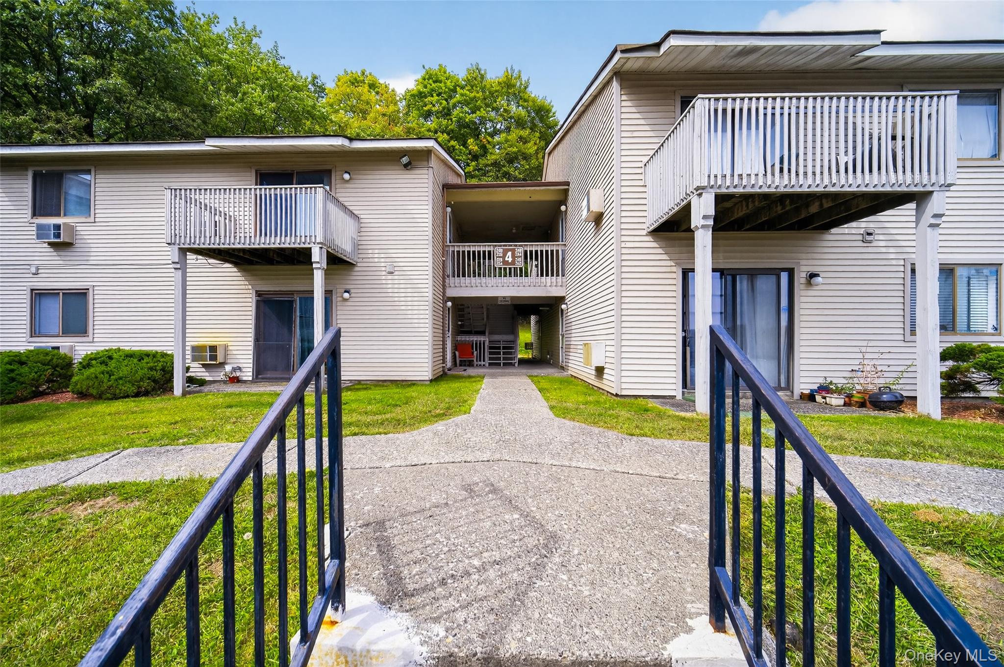 Middletown, New York 10940, United States, 2 Bedrooms Bedrooms, ,2 BathroomsBathrooms,Residential,Active,218283