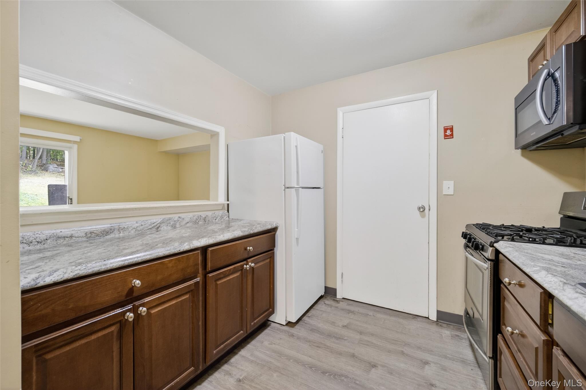 Middletown, New York 10940, United States, 2 Bedrooms Bedrooms, ,2 BathroomsBathrooms,Residential,Active,218283