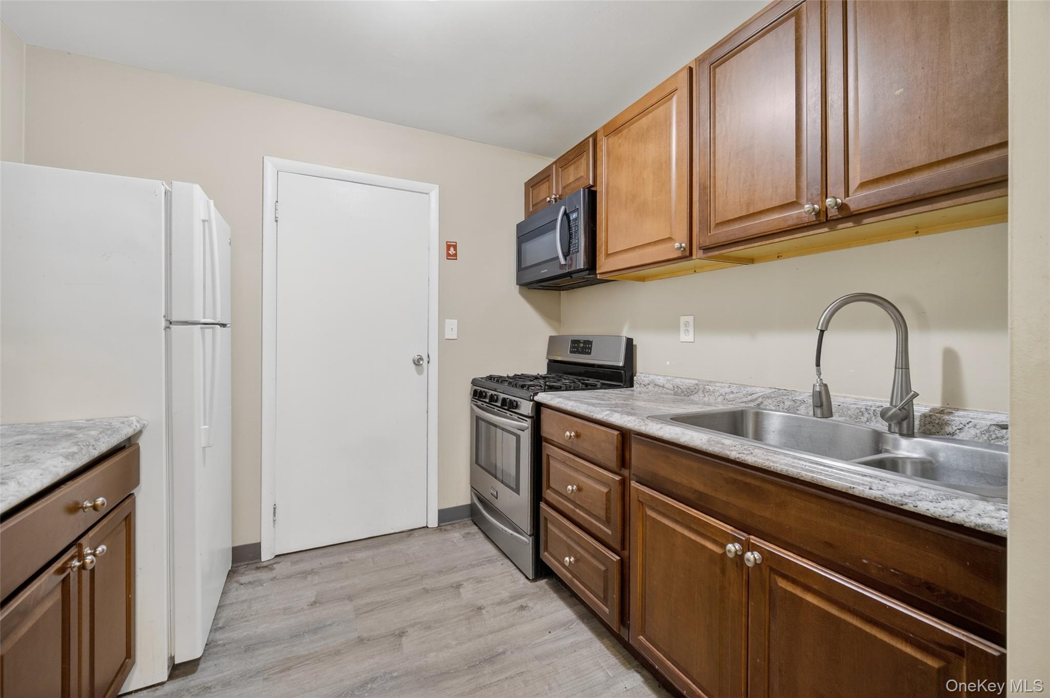 Middletown, New York 10940, United States, 2 Bedrooms Bedrooms, ,2 BathroomsBathrooms,Residential,Active,218283