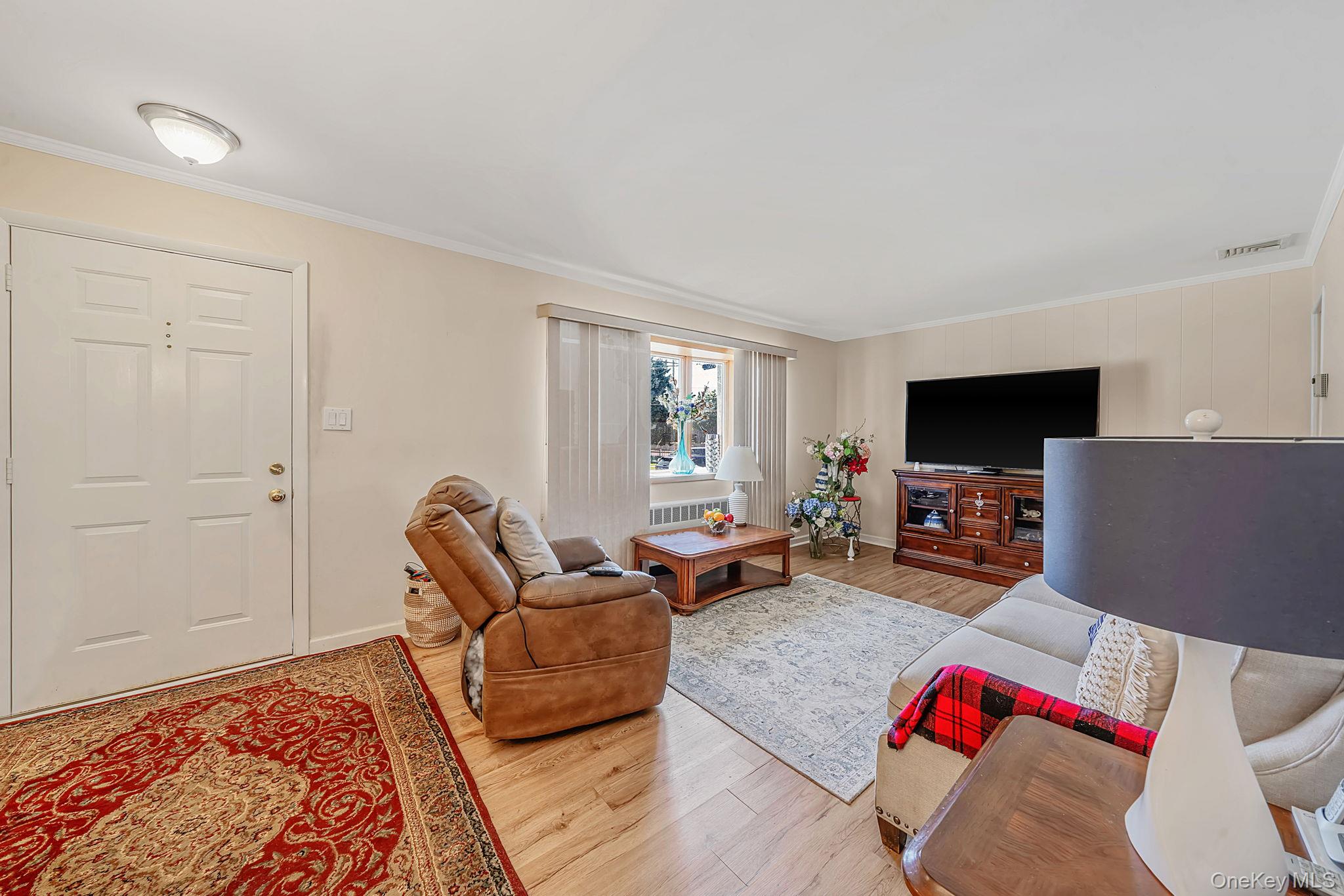 52 Eastlake Avenue