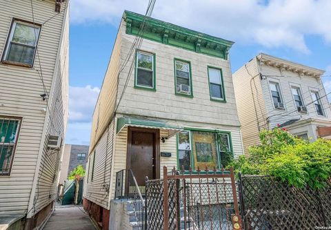 103-18 34th Ave Corona NY 11368