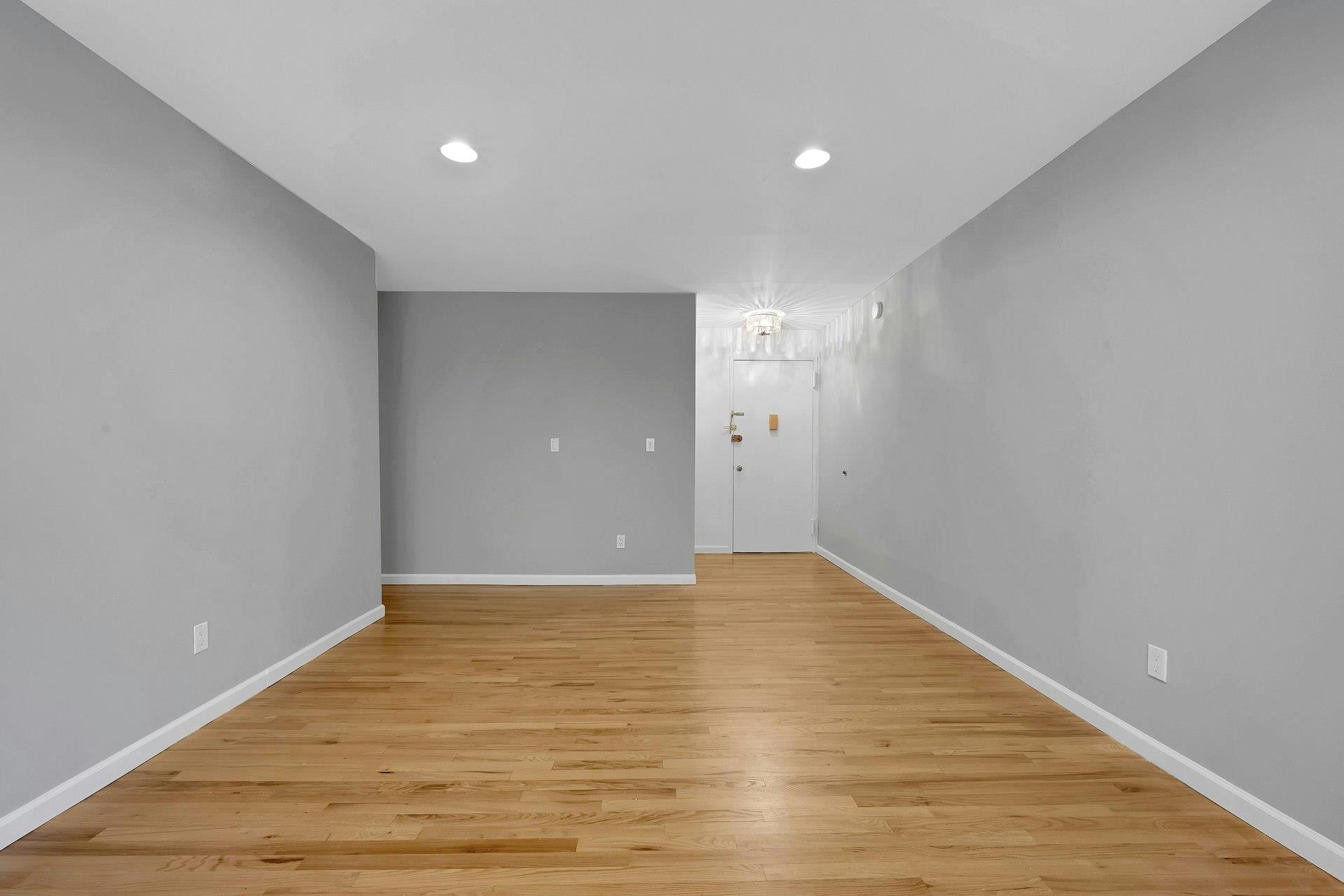 Tuckahoe, New York 10709, United States, 2 Bedrooms Bedrooms, ,2 BathroomsBathrooms,Residential,Active,170345