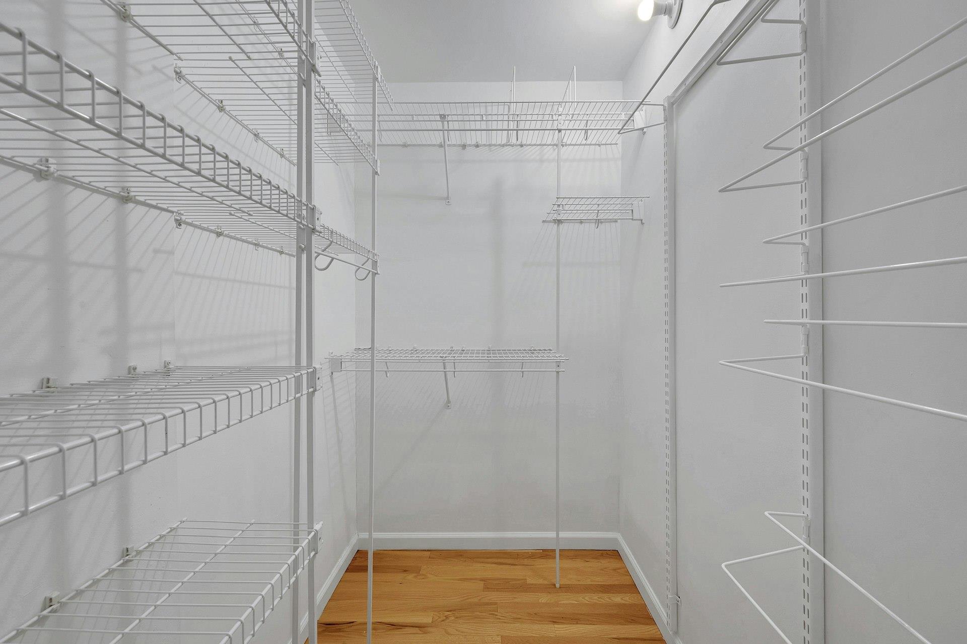 Tuckahoe, New York 10709, United States, 2 Bedrooms Bedrooms, ,2 BathroomsBathrooms,Residential,Active,170345