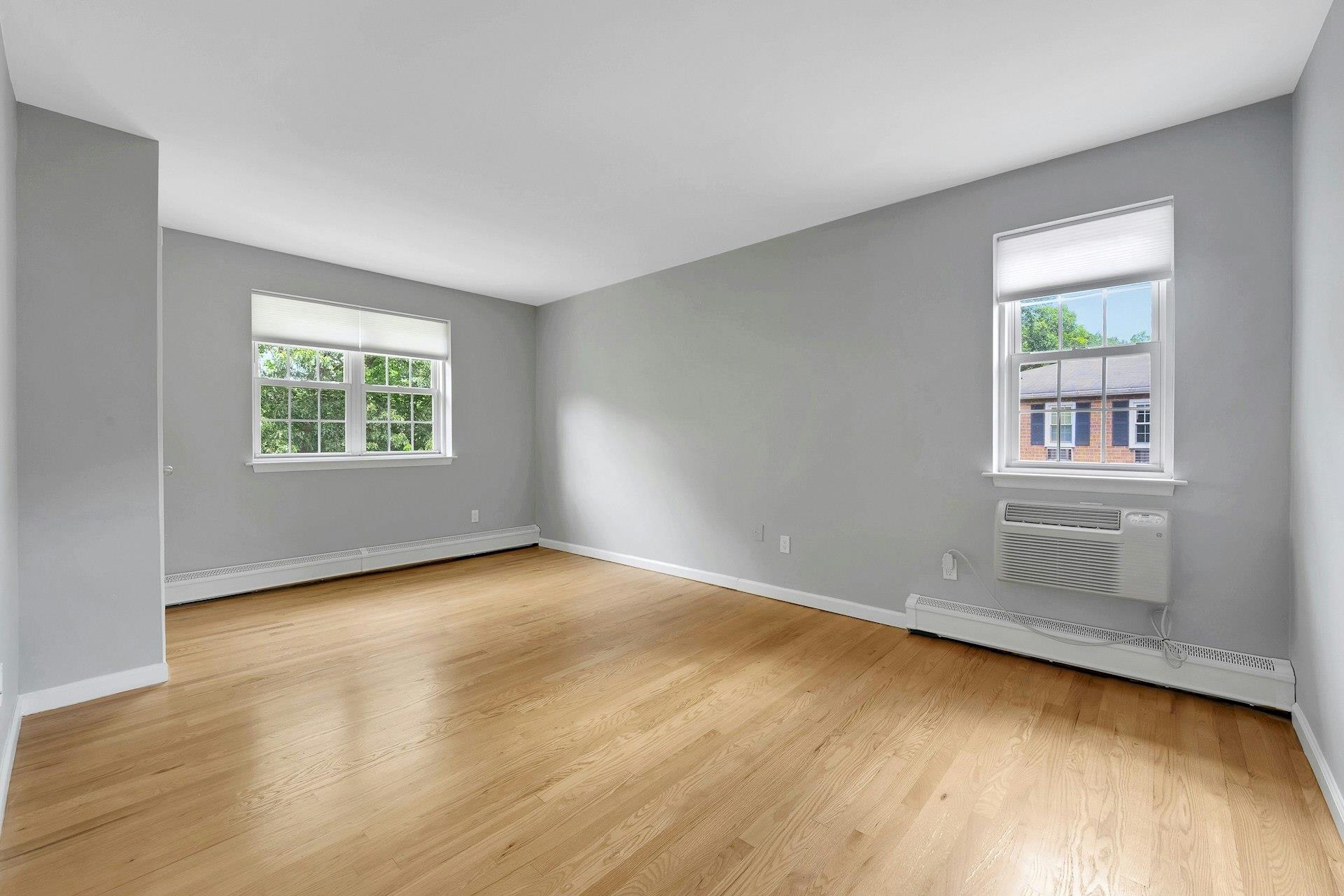 Tuckahoe, New York 10709, United States, 2 Bedrooms Bedrooms, ,2 BathroomsBathrooms,Residential,Active,170345