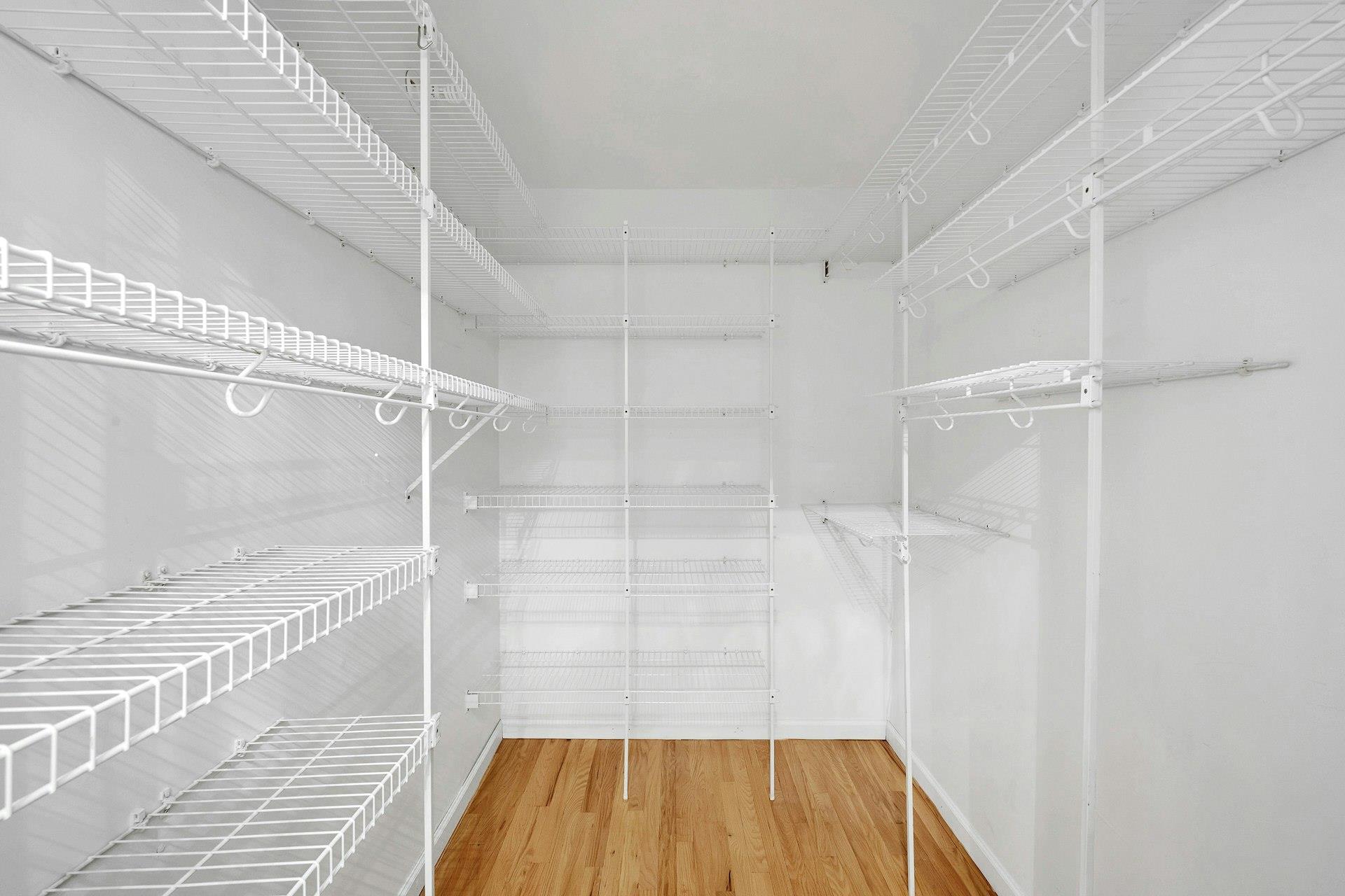 Tuckahoe, New York 10709, United States, 2 Bedrooms Bedrooms, ,2 BathroomsBathrooms,Residential,Active,170345