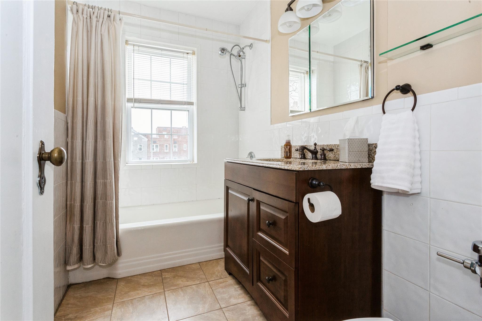 108 S Village Avenue #3D, Rockville Centre, Florida image 11