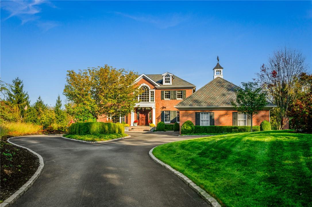 18 Kingwood Lane, Poughkeepsie, New York image 2