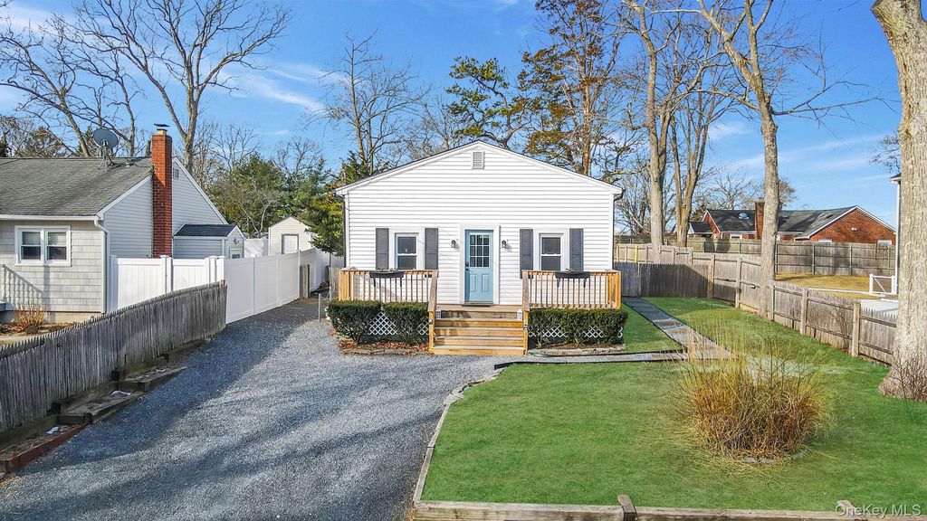 Photo of 78 Adirondack Drive, Selden, NY 11784 (MLS # 964476)