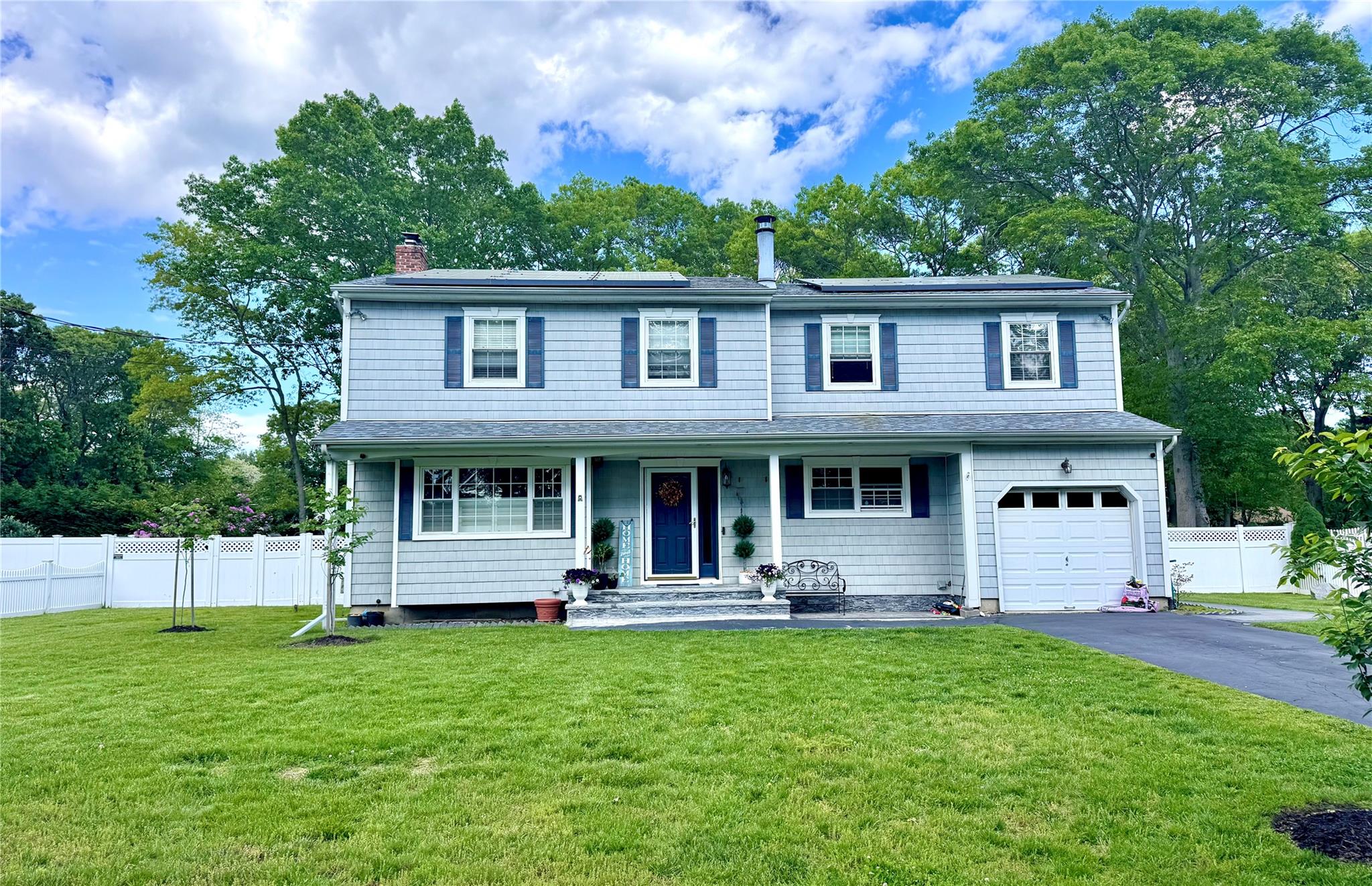 2337 Sycamore Avenue, Ronkonkoma, New York image 1