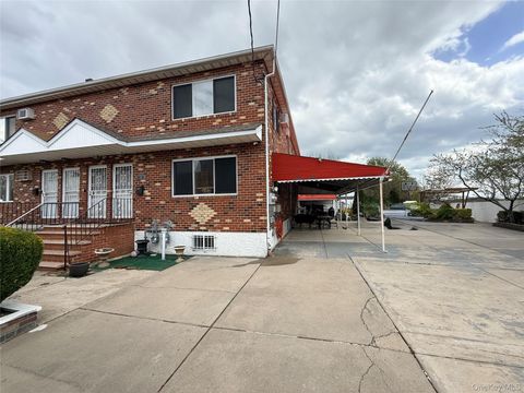 Photo of 148-39 230th Place, Springfield Gardens, NY 11413 (MLS # 988631)