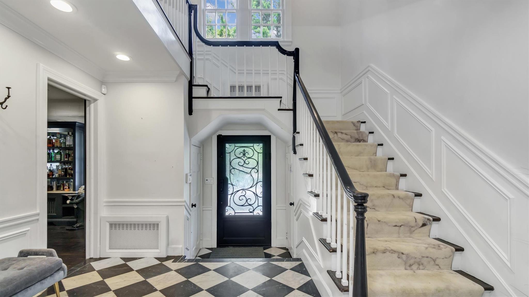 35 Hoaglands Lane