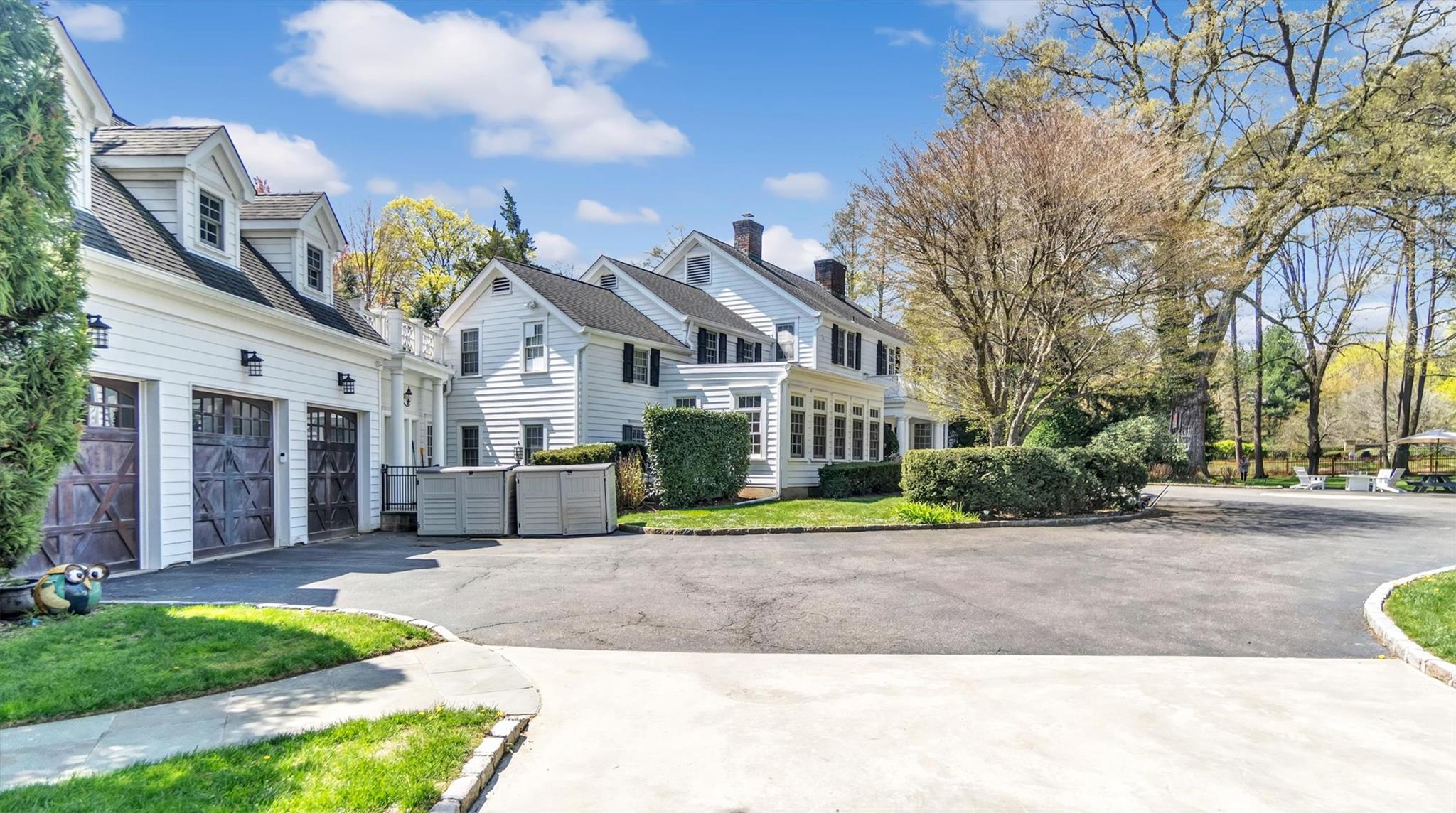 35 Hoaglands Lane