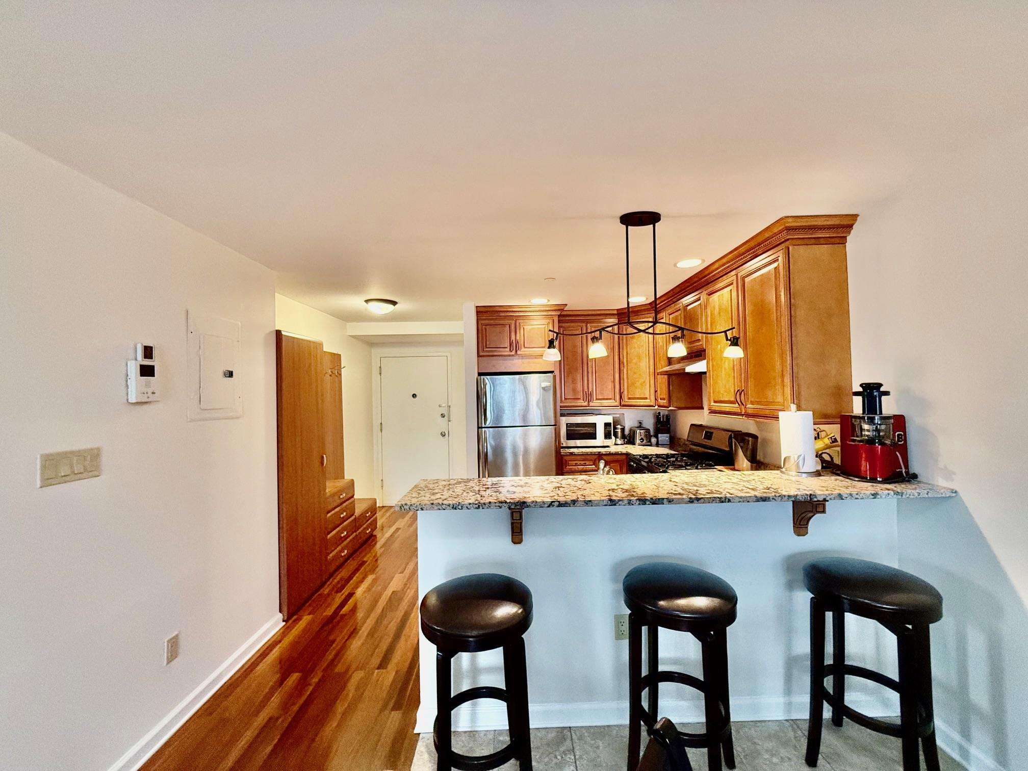 6248 60th Place #3A, Ridgewood, New York image 2