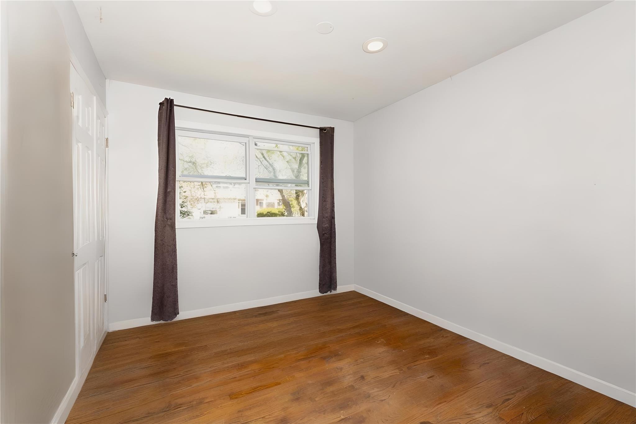 72 Tipton Drive, Shirley, New York image 13